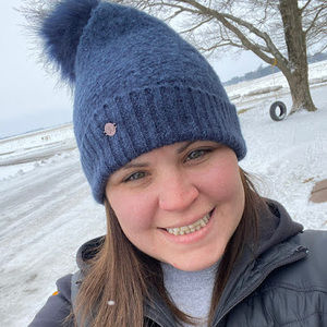 Meet your Posher, Carrie